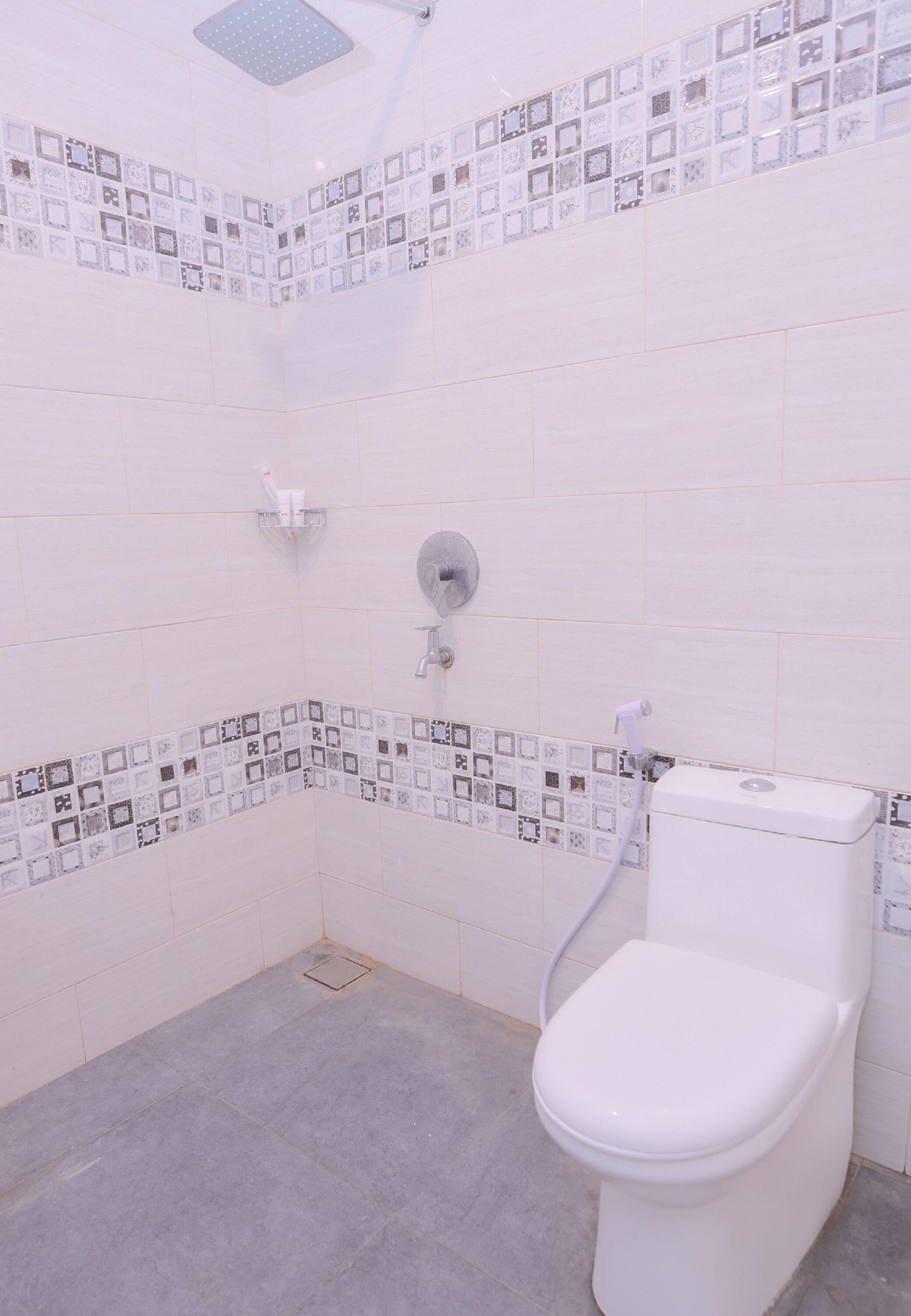 shower, rainfall showerhead, towels