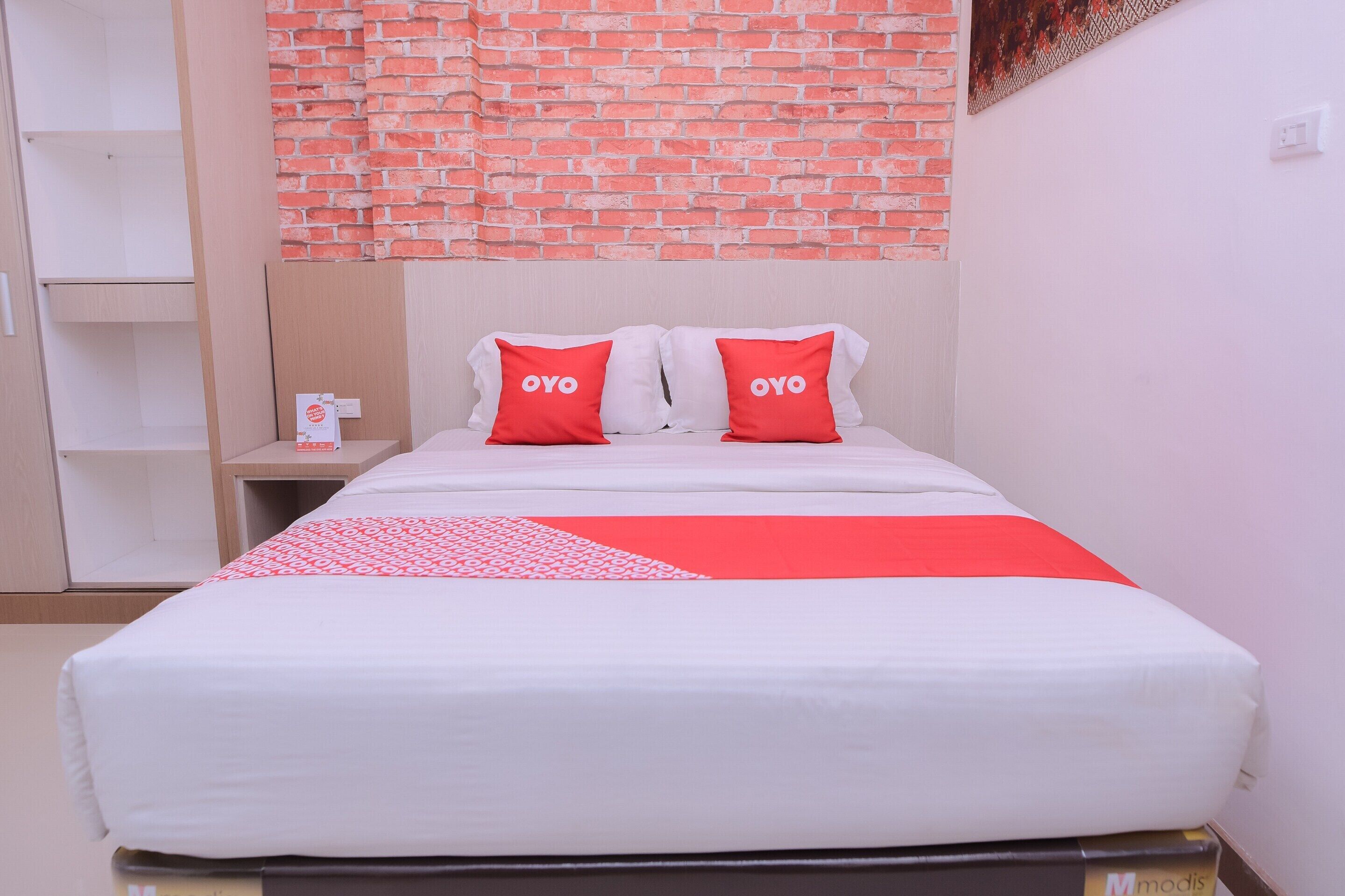 standard double room | desk, free wifi, bed sheets