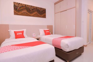 Phòng 2 giường đơn Deluxe | Bàn, truy cập Internet không dây miễn phí, bộ trải giường 