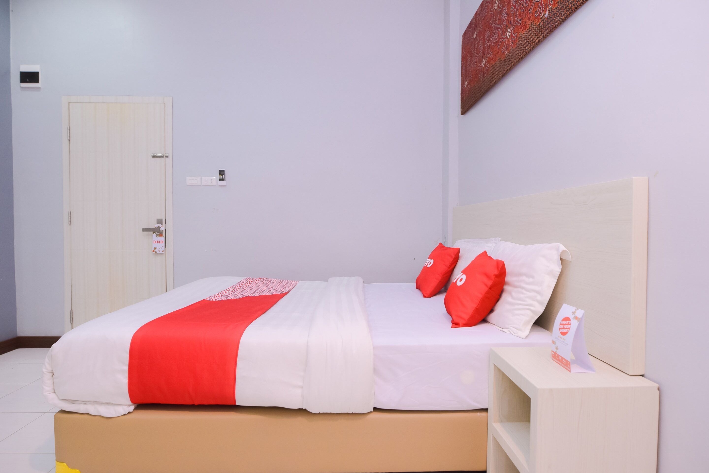 deluxe double room | desk, free wifi, bed sheets