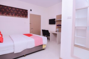 Bàn, truy cập Internet không dây miễn phí, bộ trải giường