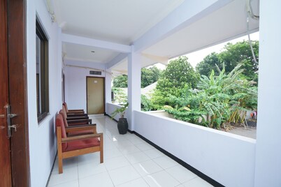 OYO 2003 Female Guest House