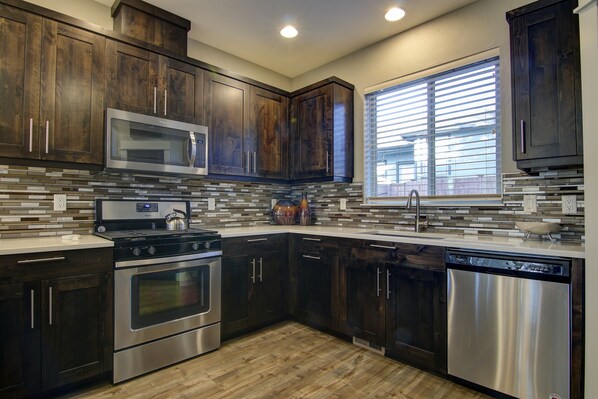 Huis, 3 slaapkamers | Privékeuken | Een koelkast, een oven, een koffiezetapparaat/waterkoker