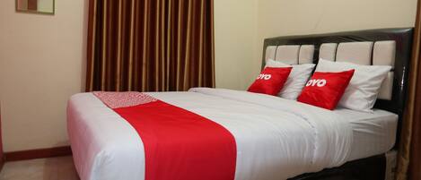 Quarto casal standard | Wi-Fi de cortesia, roupa de cama