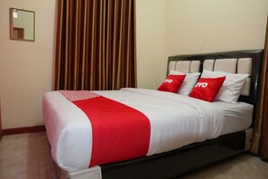 Free WiFi, bed sheets - OYO 1728 D'rizd Homestay Syariah (Bukittinggi)