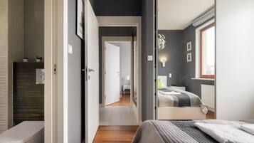 Superior Apartment | 2 bedrooms, hypo-allergenic bedding, individually decorated