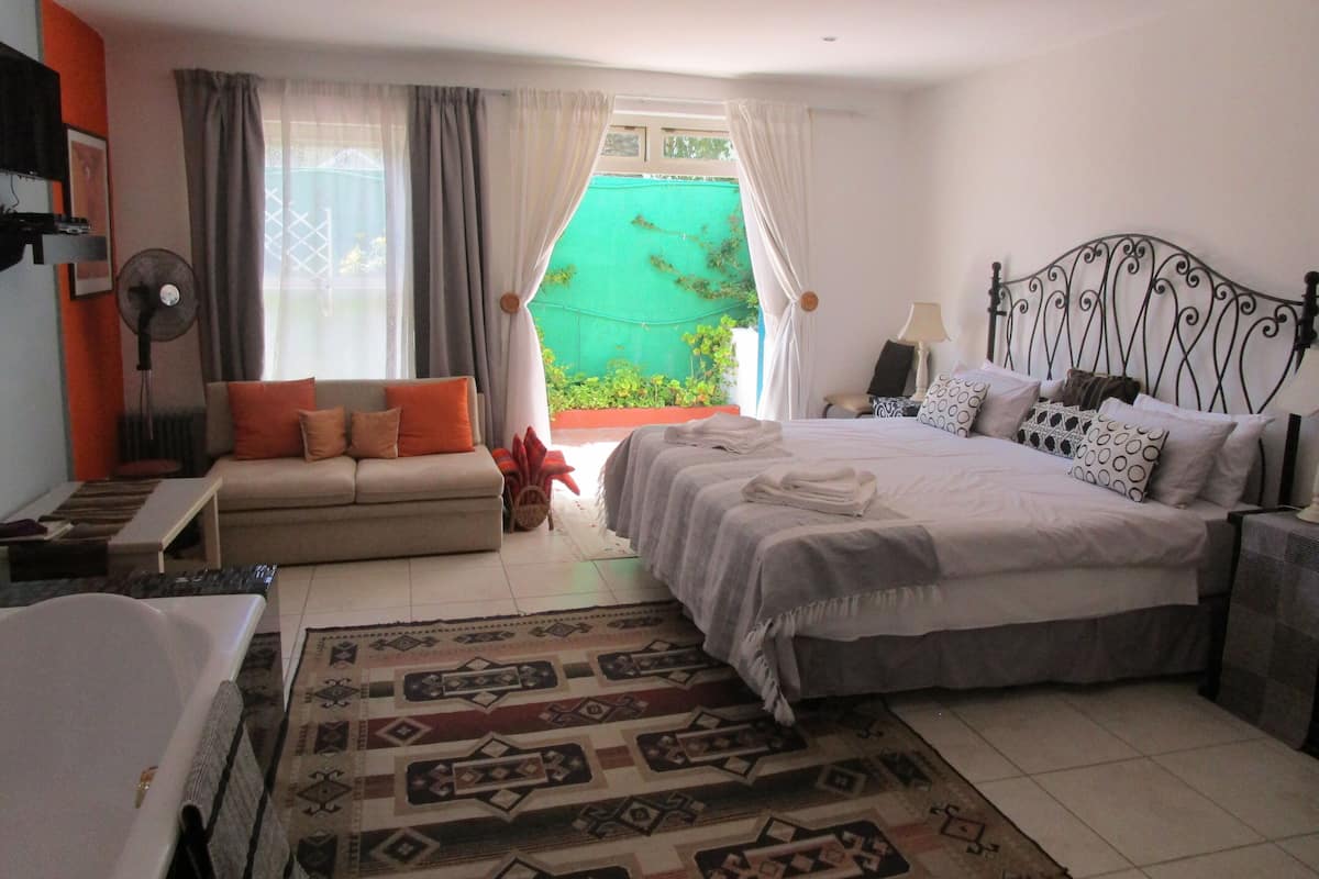 Double Room (Oystercatcher)