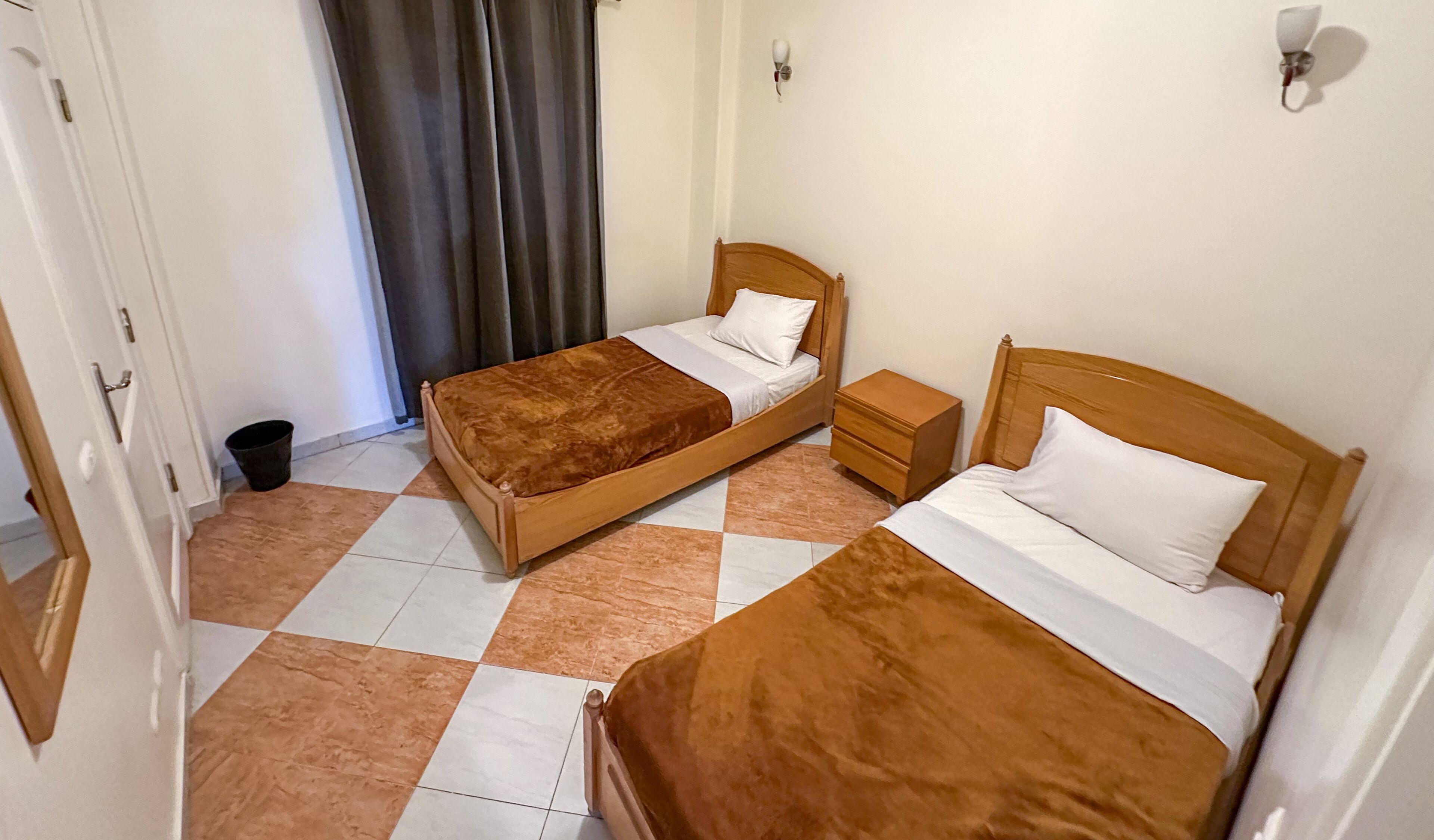 2 bedrooms, iron/ironing board, free WiFi, bed sheets