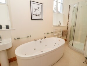 Cottage | Bathroom - Seion Chapel (Beaumaris)