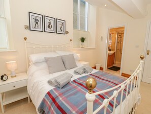 Cottage | 3 bedrooms, individually decorated, individually furnished, free WiFi - Seion Chapel (Beaumaris)