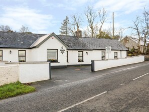 Exterior - Woodleigh Cottage (Ballycastle)