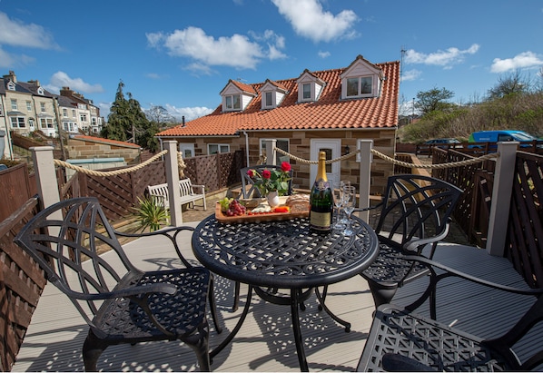 Cottage | Balcony - Estuary View (Whitby)