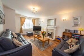 Cottage | Living room