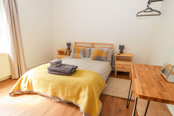 Cottage | 2 bedrooms, individually decorated, individually furnished, free WiFi
