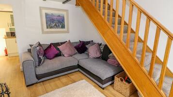 Cottage | Interior