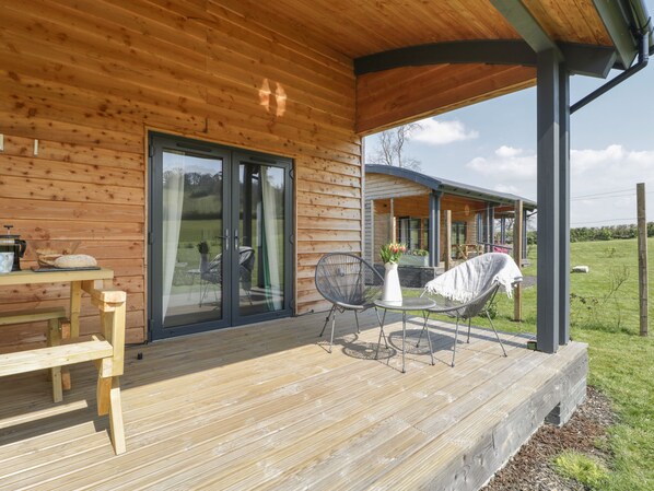 Terrace/patio - Primrose (Shepton Mallet)