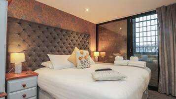 Cottage | 2 bedrooms, individually decorated, individually furnished, free WiFi