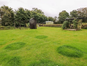 Interior - Shepherds Hut - The Crook (Milford Haven)