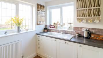Cottage | Interior