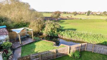 Cottage | Property grounds