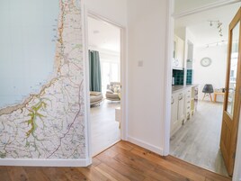 3 habitaciones, decoración personalizada y muebles diferentes 