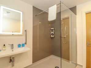 Cottage | Interior - Hazel (Truro)