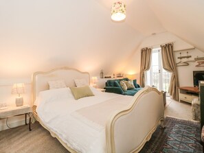 1 bedroom, individually decorated, individually furnished, free WiFi - The Studio (Shaftesbury)