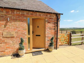 Cottage | Exterior detail - Teal Cottage (Melton Mowbray)