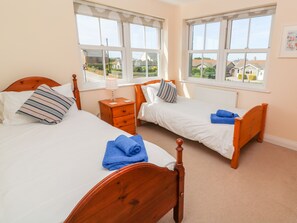 Cottage | 3 bedrooms, individually decorated, individually furnished, free WiFi - Henrys Croft (Helston)