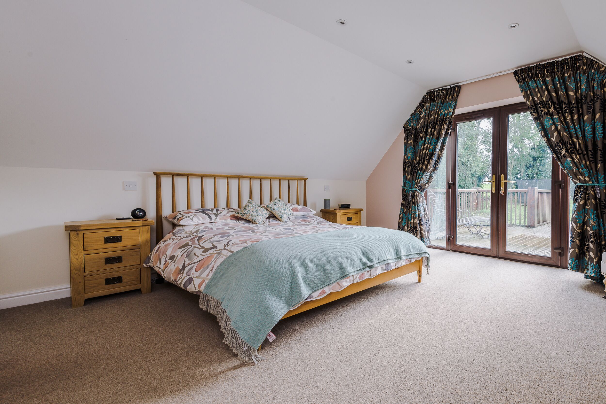 คอทเทจ | 8 ห้องนอน, ห้องพักตกแต่งอย่างมีเอกลักษณ์, ตกแต่งพิเศษโดยเฉพาะ, Wi-Fi ฟรี