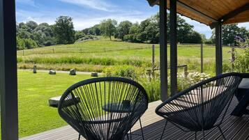 ์ฝํฐ์ง | ๋ฐ์ฝ๋