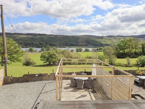 Cottage | Terrace/patio - Two Lake View (Coniston)