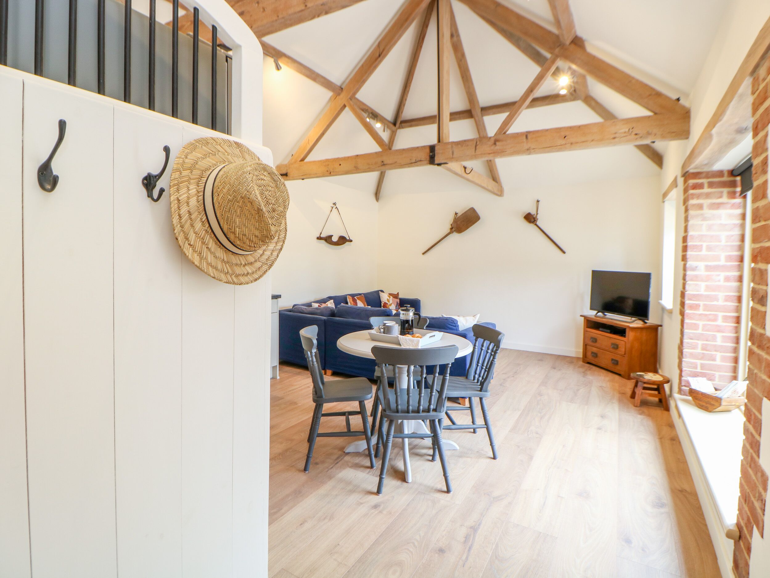 Cottage | Interior