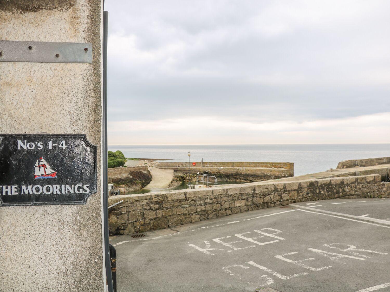 Cottage | Property grounds