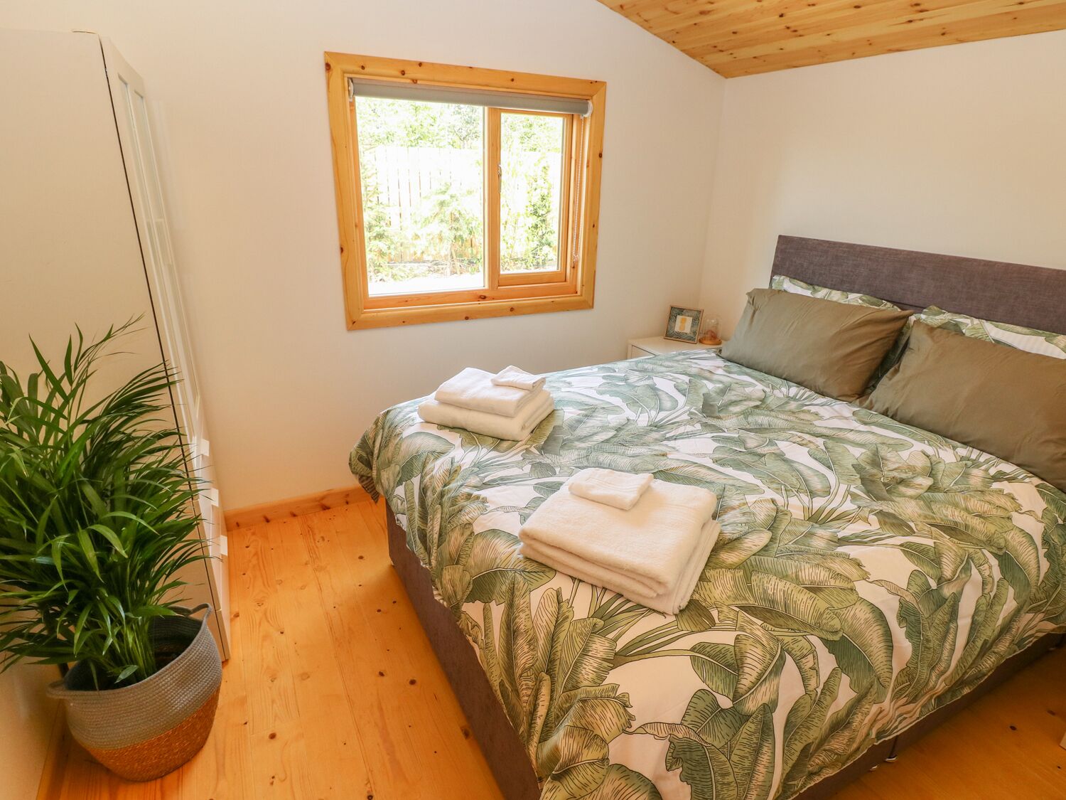 Cottage | 2 bedrooms, individually decorated, individually furnished, free WiFi