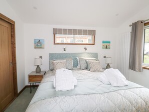 1 chambre, décoration personnalisée, ameublement personnalisé