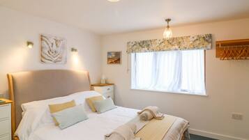 1 bedroom, individually decorated, individually furnished, free WiFi