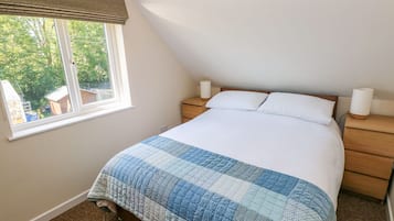 1 bedroom, individually decorated, individually furnished, free WiFi
