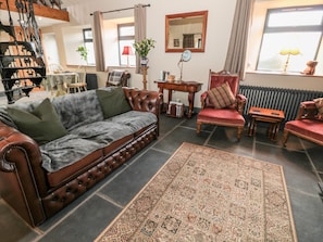 Cottage | Bahagian dalam