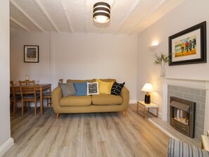 Cottage | Woonkamer | Een open haard