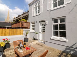 Cottage | Interior
