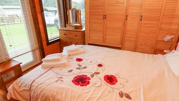 Cottage | 1 bedroom, individually decorated, individually furnished, free WiFi