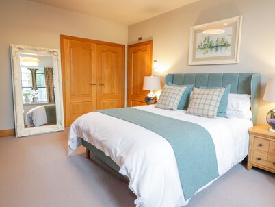 Apartment 1 St Mary's Church