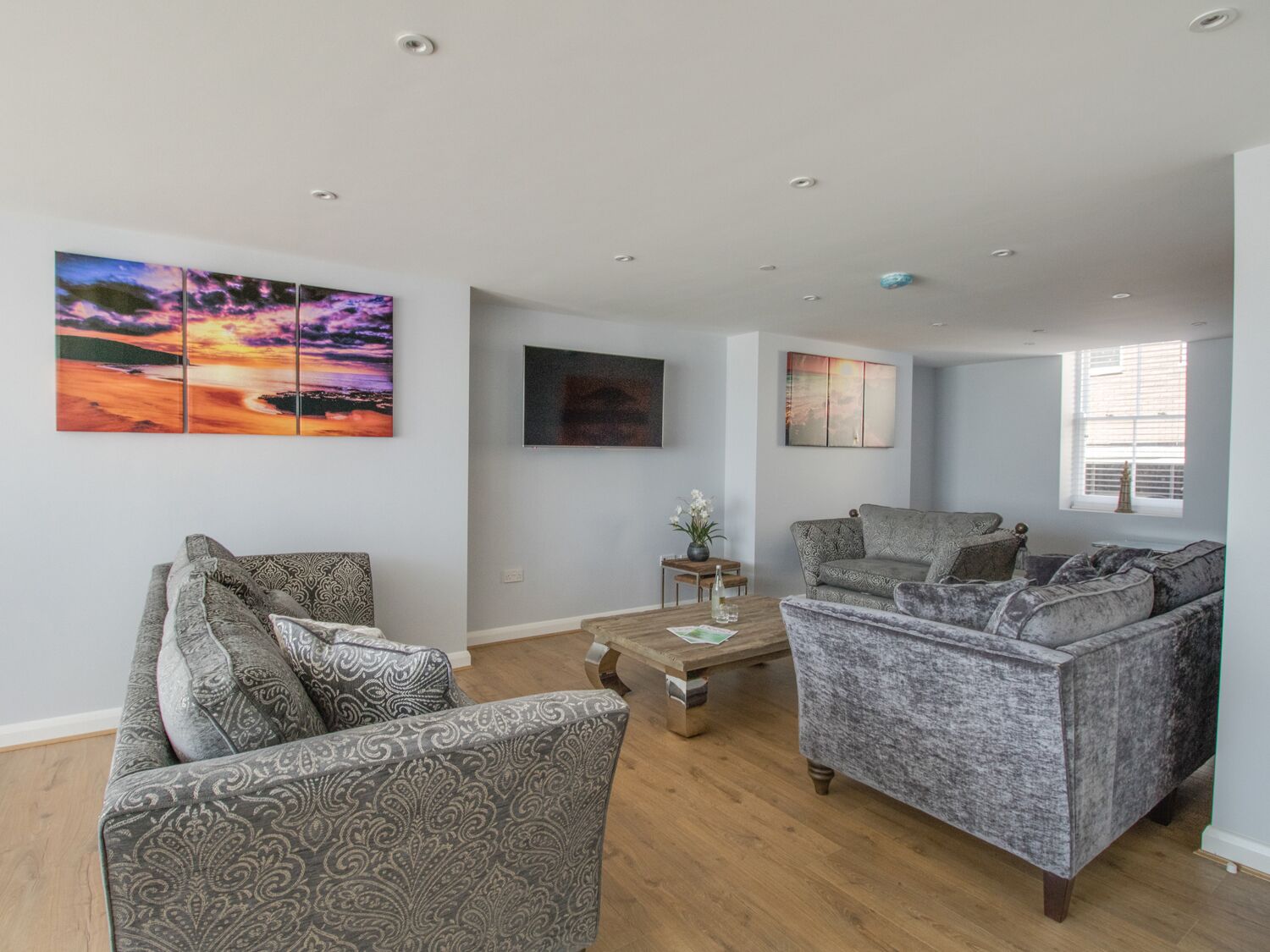 Cottage | Interior