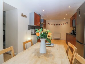 Cottage | Dining - Bwthyn Llechen (Porthmadog)