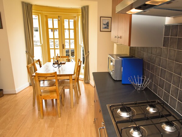 Cottage | Interior