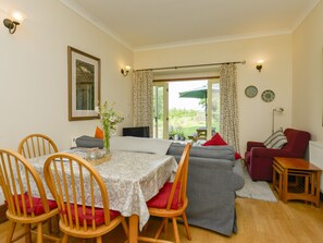 Cottage | Bếp riêng | Máy rửa bát, ấm điện, lò nướng bánh mì