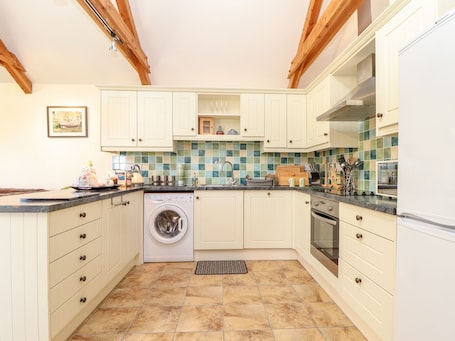 Cottage | Interior