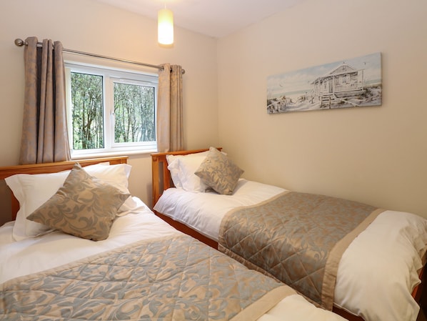 2 bedrooms, individually decorated, individually furnished, free WiFi - The Lodge at Orchard House (Norwich)