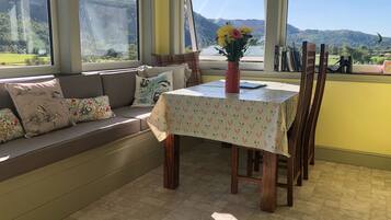 Cottage | Living room